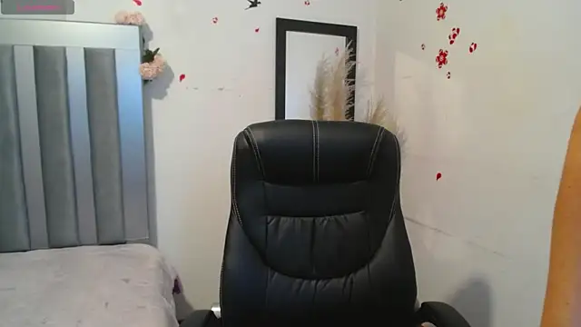 sara marrisson online show from April 2, 2026, 5:52 pm