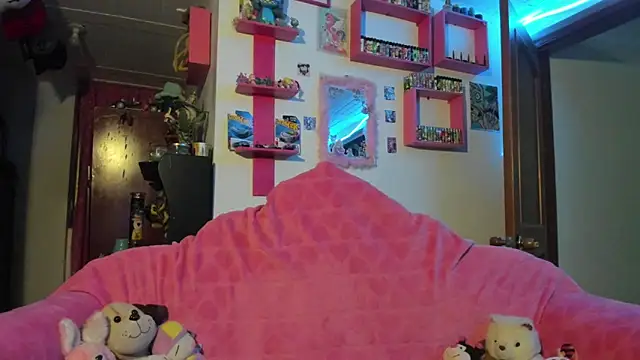 Rebecahart online show from March 15, 2026, 4:19 am