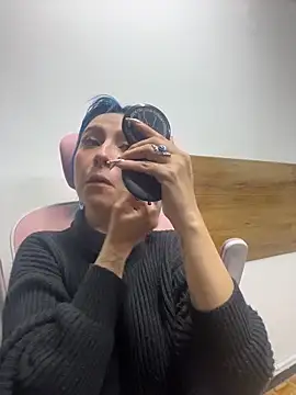 lilith rr online show from April 3, 2026, 2:51 am