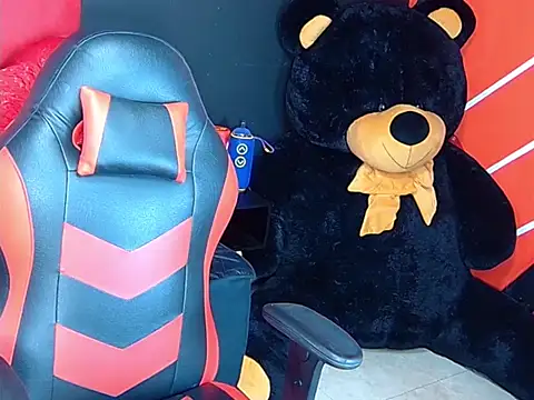 thyara noa online show from February 20, 2026, 7:16 pm