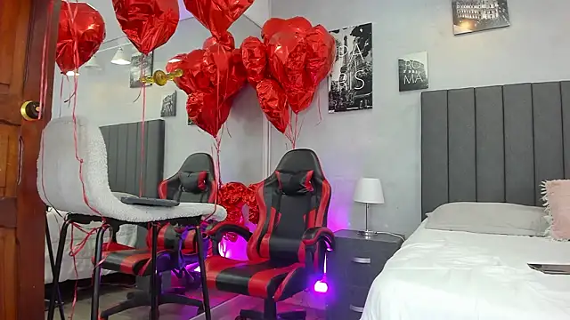 Snapshot of Raphael_Nyon chatting on February 26, 2026, 3:28 am Raphael Nyon online show from February 26, 2026, 3:28 am