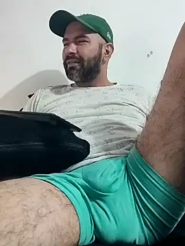 hairyandbigmann online show from February 5, 2026, 2:29 am