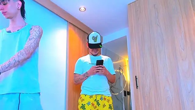 Snapshot of TheBatMansion chatting on February 8, 2026, 9:12 pm TheBatMansion online show from February 8, 2026, 9:12 pm