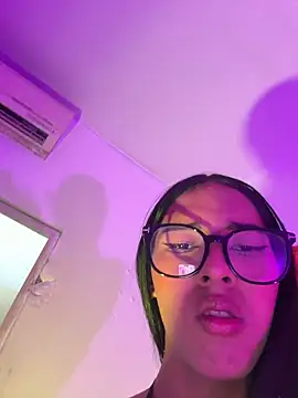 Snapshot of mariana_doll2 chatting on February 24, 2026, 12:55 am mariana doll2 online show from February 24, 2026, 12:55 am