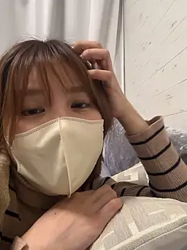 Snapshot of _3_mNm_3_ chatting on February 22, 2026, 3:35 pm 3 mNm 3 online show from February 22, 2026, 3:35 pm