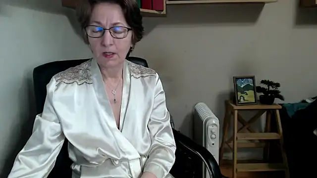 katemodel online show from March 1, 2026, 6:57 am