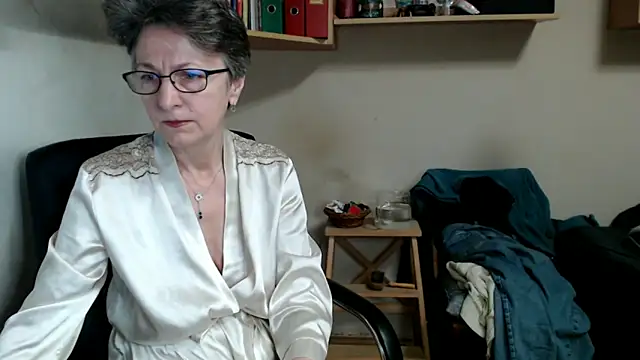 katemodel online show from November 23, 2025, 6:56 am