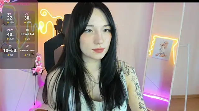 AliceeinWonderlanddd online show from March 23, 2026, 10:04 am