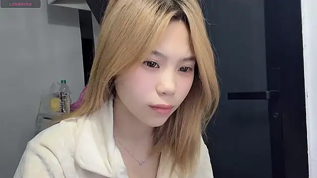 Snapshot of F-Qing chatting on March 8, 2026, 1:47 pm F-Qing online show from March 8, 2026, 1:47 pm
