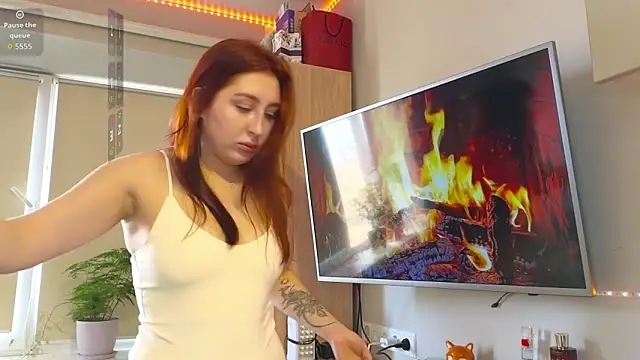 EvangelinFox online show from March 31, 2026, 10:39 am