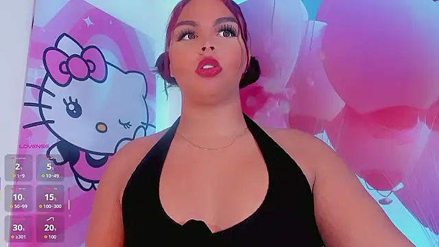 Snapshot of Maia_Hotts chatting on February 8, 2026, 11:41 am Maia Hotts online show from February 8, 2026, 11:41 am