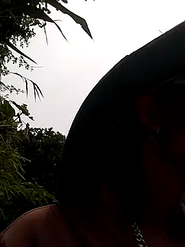 Neoone 1 online show from April 15, 2026, 4:40 am