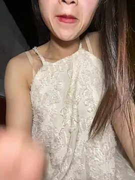 uyensexy online show from February 23, 2026, 2:39 pm