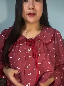 Snapshot of hotgirl-sexy chatting on February 5, 2026, 3:35 am hotgirl-sexy online show from February 5, 2026, 3:35 am