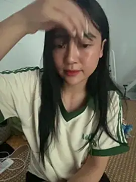 hotgirl-sexy online show from April 12, 2026, 9:23 am