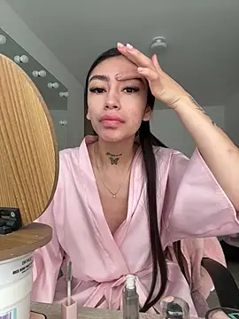Snapshot of Bonny_Eva chatting on June 17, 2026, 3:11 pm Bonny Eva online show from June 17, 2026, 3:11 pm