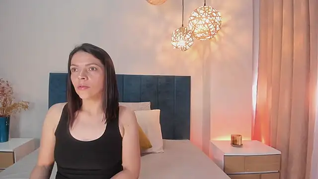 AnnaBroooks online show from April 2, 2026, 12:12 pm