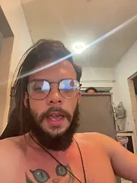 Snapshot of jonyboypriv chatting on February 21, 2026, 3:30 am jonyboypriv online show from February 21, 2026, 3:30 am