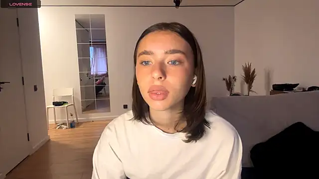 Snapshot of DeltaNorwoode chatting on March 2, 2026, 6:03 am DeltaNorwoode online show from March 2, 2026, 6:03 am