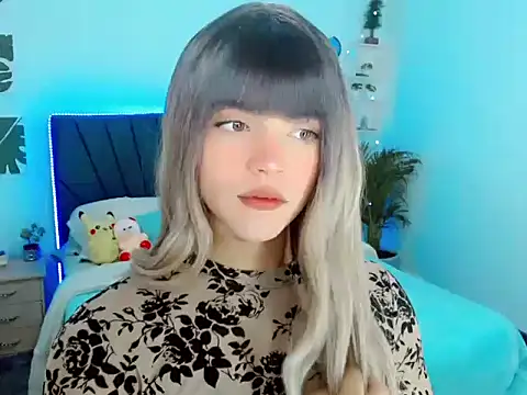 ZoeSchmmit online show from July 23, 2026, 6:59 pm