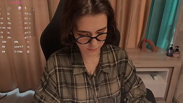 fullofluv online show from March 31, 2026, 6:26 am