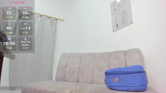 Snapshot of velvetluna_ chatting on May 4, 2026, 1:58 pm velvetluna online show from May 4, 2026, 1:58 pm