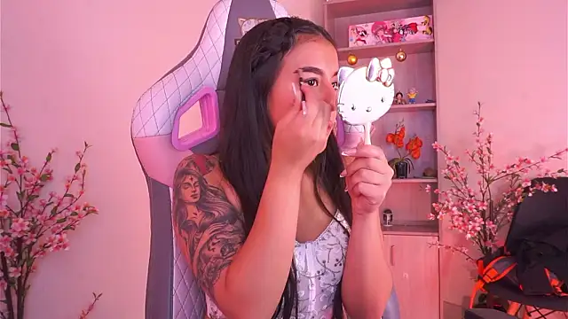 Snapshot of mavi_boo chatting on February 9, 2026, 6:39 pm mavi boo online show from February 9, 2026, 6:39 pm