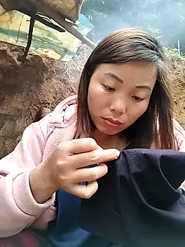 Ella-aa online show from March 17, 2026, 9:34 am