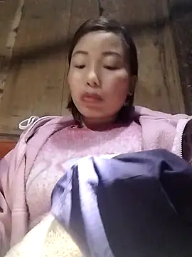 Snapshot of Ella-aa chatting on February 9, 2026, 12:47 pm Ella-aa online show from February 9, 2026, 12:47 pm