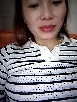 Ella-aa online show from March 20, 2026, 1:23 pm