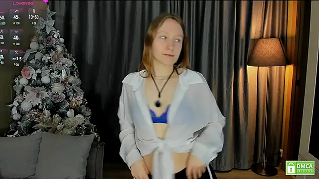 Cutie Ellis online show from April 7, 2026, 1:57 pm