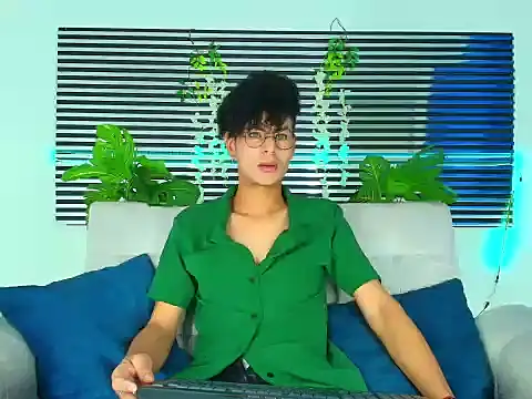 Snapshot of ThiiagoSaeenz chatting on February 5, 2026, 4:14 pm ThiiagoSaeenz online show from February 5, 2026, 4:14 pm