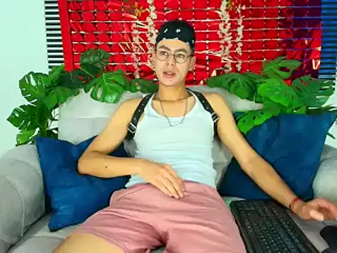 Snapshot of ThiiagoSaeenz chatting on February 26, 2026, 2:50 pm ThiiagoSaeenz online show from February 26, 2026, 2:50 pm