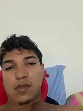 paulhot11 online show from April 16, 2026, 4:41 pm