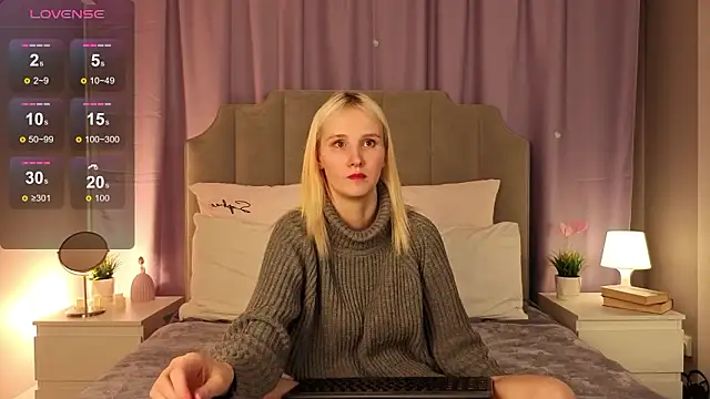 Snapshot of CrystalLili chatting on February 28, 2026, 4:23 am CrystalLili online show from February 28, 2026, 4:23 am