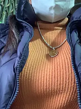 Snapshot of YANINA120 chatting on February 10, 2026, 9:52 am YANINA120 online show from February 10, 2026, 9:52 am