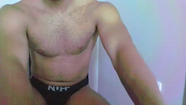 Snapshot of YoungforOld32 chatting on May 20, 2026, 11:07 am YoungforOld32 online show from May 20, 2026, 11:07 am