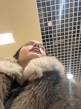 Snapshot of MiaTee chatting on February 14, 2026, 4:13 am MiaTee online show from February 14, 2026, 4:13 am