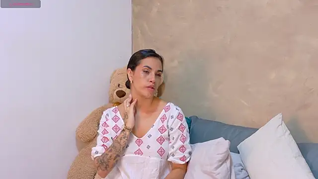 Snapshot of AndiVasquez chatting on February 17, 2026, 12:13 pm AndiVasquez online show from February 17, 2026, 12:13 pm