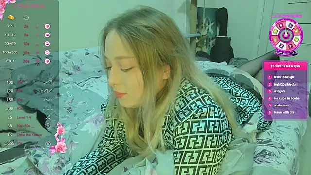 Snapshot of Emiliaaah chatting on February 20, 2026, 8:55 pm Emiliaaah online show from February 20, 2026, 8:55 pm