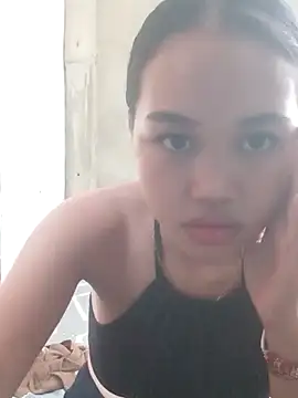 Snapshot of lovely_pilipina19 chatting on February 28, 2026, 4:23 am lovely pilipina19 online show from February 28, 2026, 4:23 am