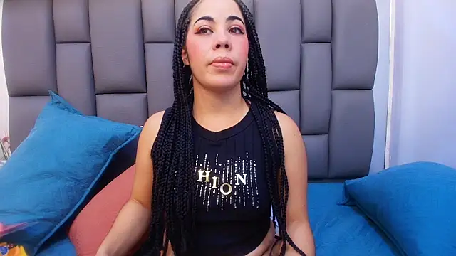 Snapshot of melany_roberts_ chatting on May 27, 2026, 3:03 am melany roberts online show from May 27, 2026, 3:03 am