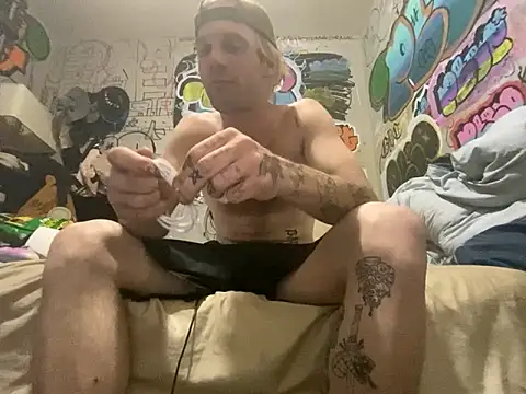 Snapshot of gothboiplzty chatting on June 10, 2026, 4:24 am gothboiplzty online show from June 10, 2026, 4:24 am