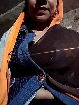 Snapshot of Lovely_sima chatting on February 5, 2026, 1:18 pm Lovely sima online show from February 5, 2026, 1:18 pm