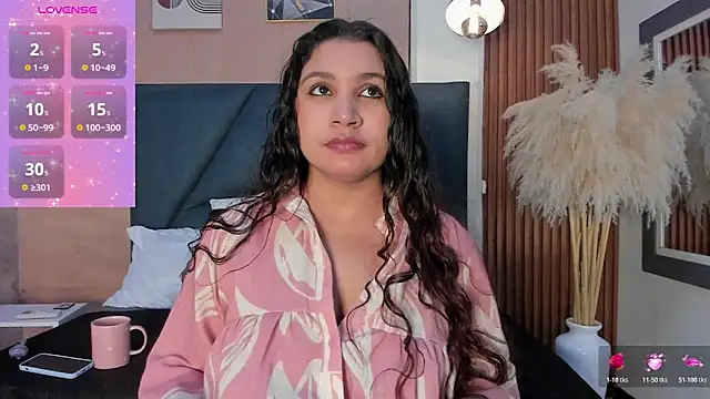 Victoria Rosee online show from April 1, 2026, 12:50 pm