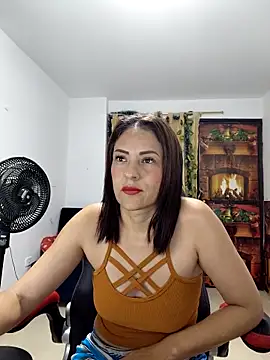 amelie rose   online show from February 10, 2026, 4:22 am