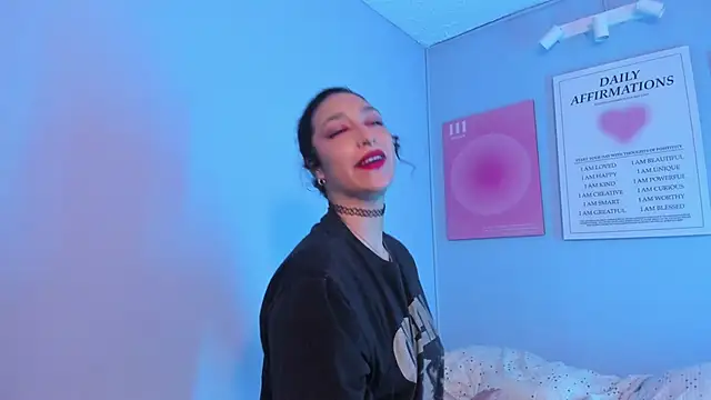 Snapshot of Cleo_Foxx chatting on February 7, 2026, 2:36 pm Cleo Foxx online show from February 7, 2026, 2:36 pm