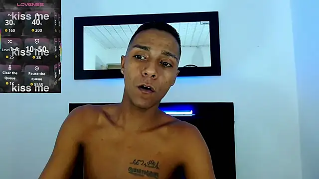 Snapshot of hotboyluxe chatting on July 3, 2026, 5:36 am hotboyluxe online show from July 3, 2026, 5:36 am