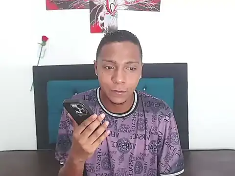 hotboyluxe online show from April 5, 2026, 7:53 pm