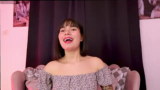 dakotacollins  online show from March 16, 2026, 6:17 am